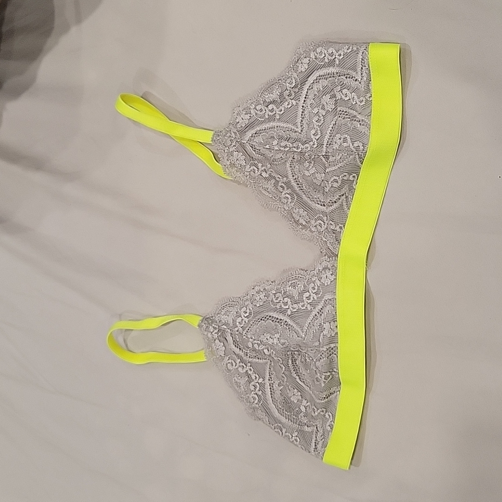 Like New! Express One Eleven bralette XS